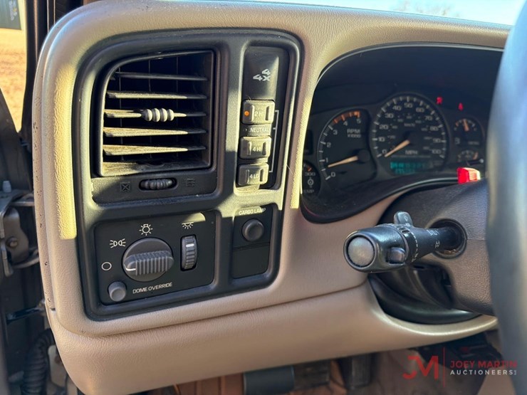 2001-sierra-3500-pickup-truck-image-24