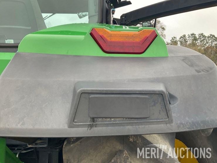 2023-john-deere-8r-370-image-23