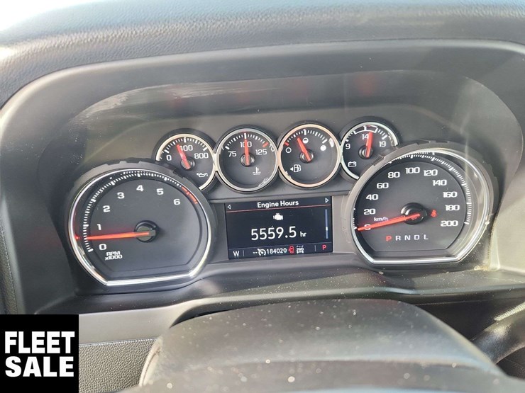 2022-chevrolet-silverado-2500hd-image-18