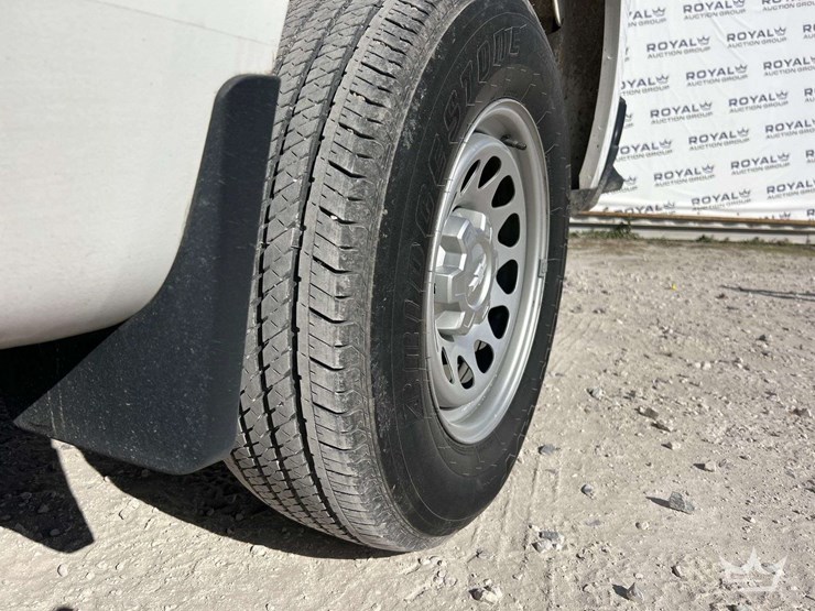 2021-chevrolet-silverado-1500-image-25