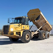 2006 DEERE 250D