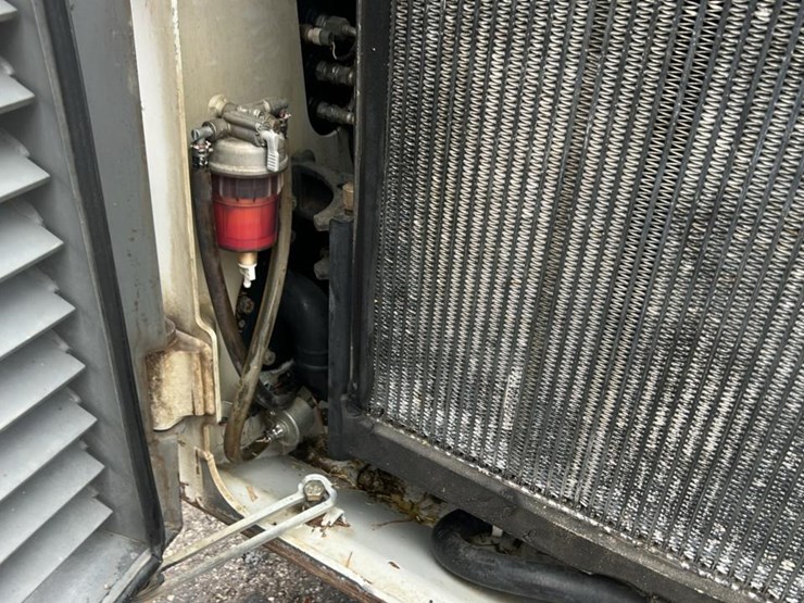 2017-takeuchi-tl8-image-30