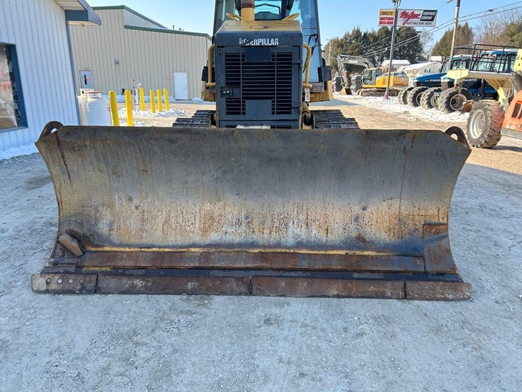 caterpillar-d6k-xl-image-9