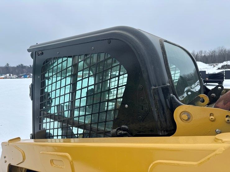 caterpillar-242d-image-10