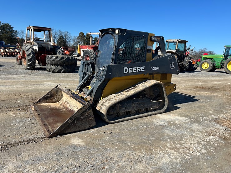 deere-325g-image-1