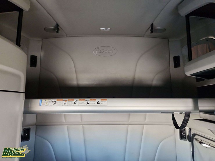 2024-peterbilt-579-image-22