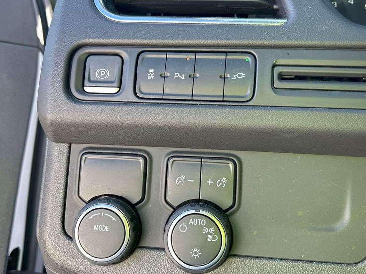 2022-chevrolet-tahoe-image-15