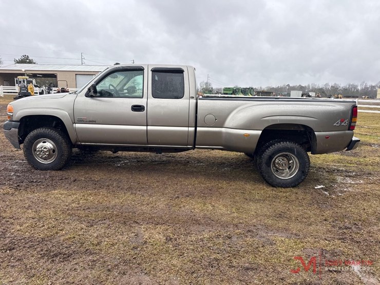 2001-sierra-3500-pickup-truck-image-31