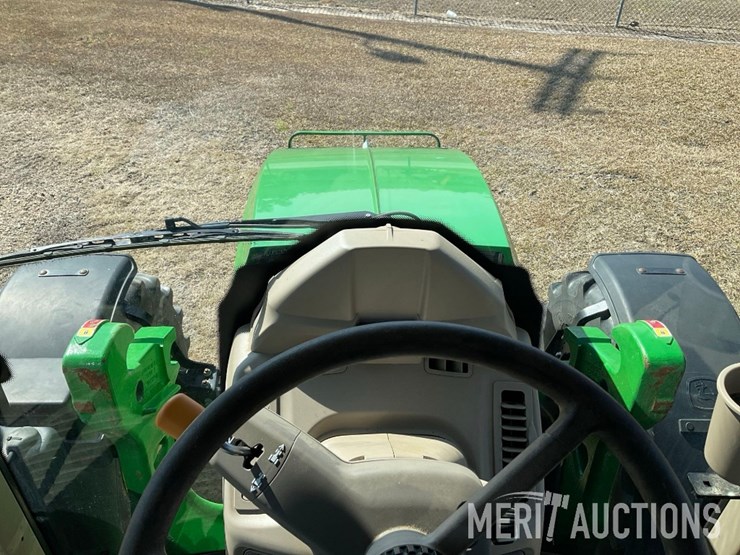 2021-john-deere-6120m-image-52