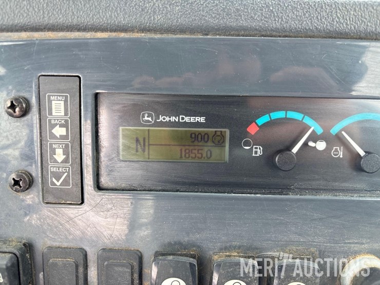 2018-deere-310l-ep-image-35