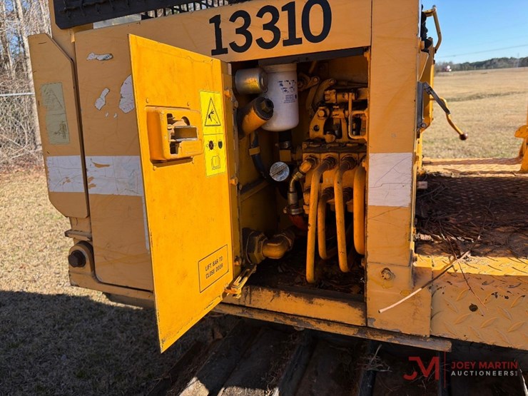 dressta-td9m-image-12