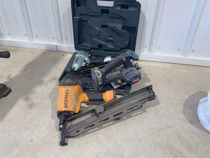 assorted-tools-image-4