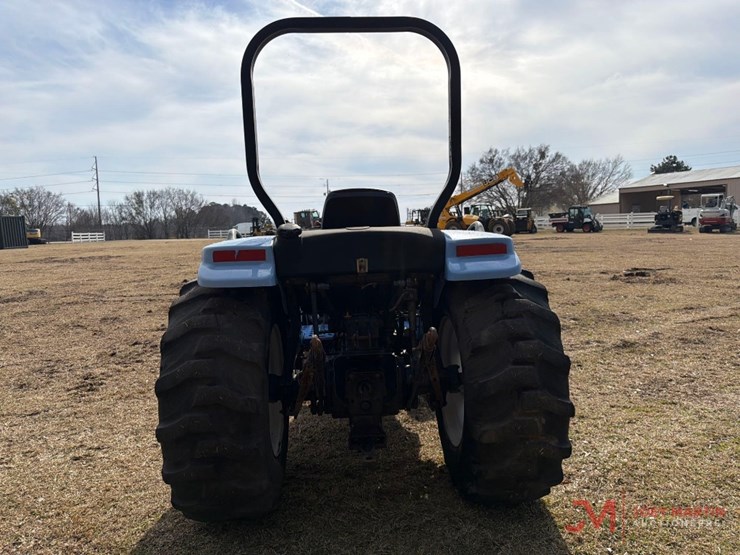 new-holland-tc40-image-4