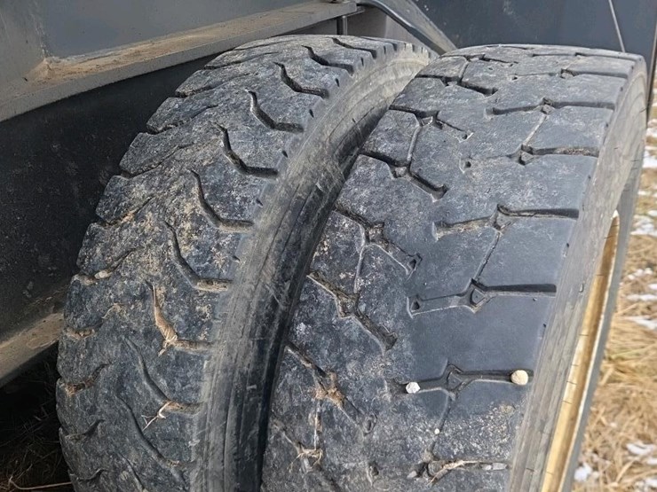 2019-deere-437e-image-22