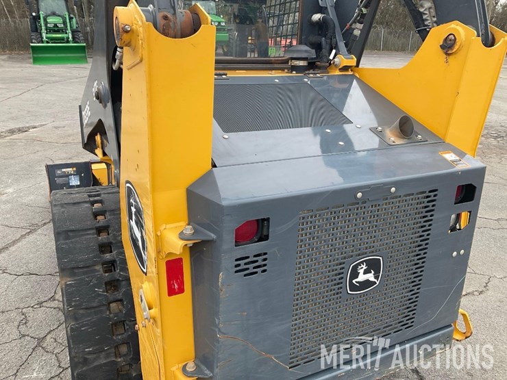 2022-deere-317g-image-22