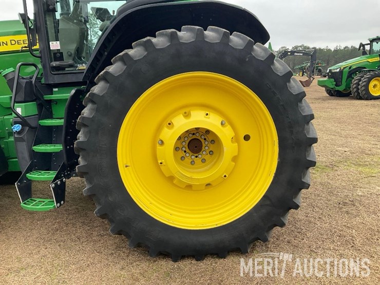 2023-john-deere-8r-370-image-16