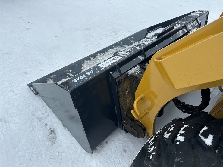 caterpillar-242d-image-29