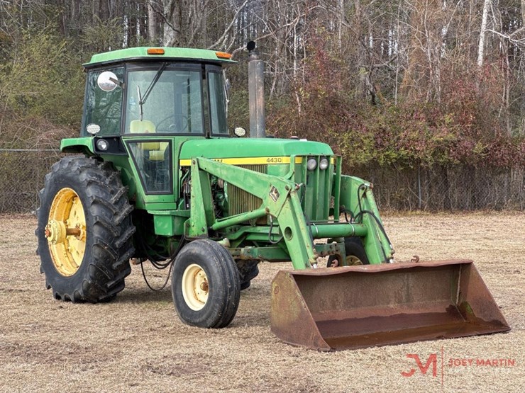 john-deere-4430-image-1