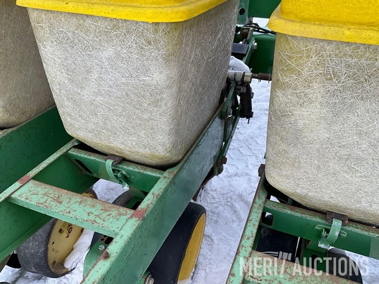 john-deere-7000-image-14