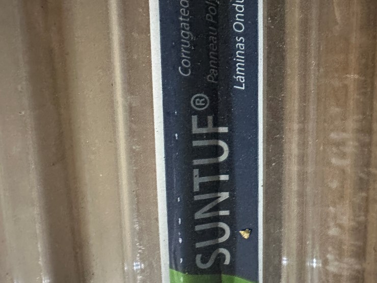 #38472-•-lot-of-wood-&-clear-polycarbonate-panels-image-10