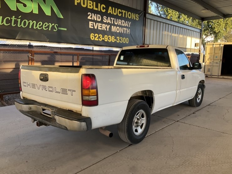 2001-chevrolet-silverado-1500-image-7