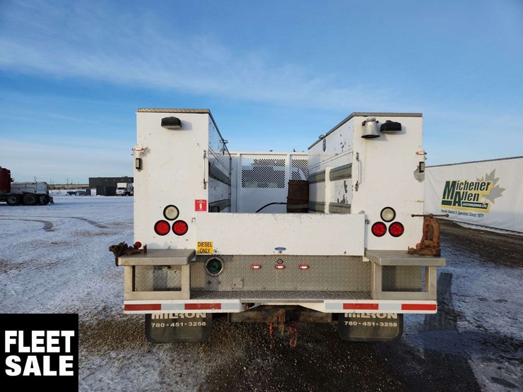 2015-ram-5500-4x4-s/a-service-truck-image-7