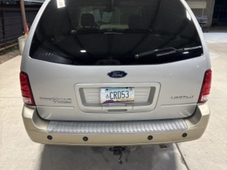 2004-ford-freestar-image-8