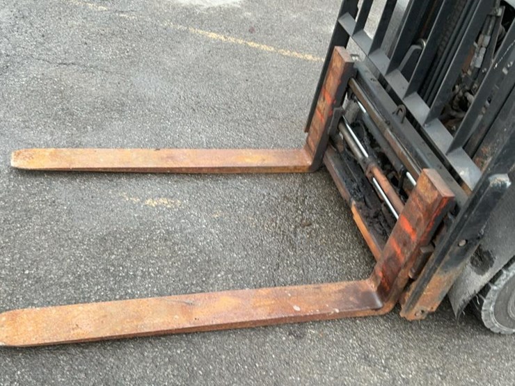 2018-toyota-8fdu25-image-26