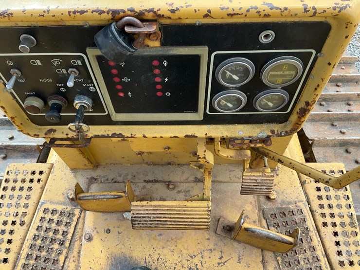 1987-caterpillar-d4h-image-17