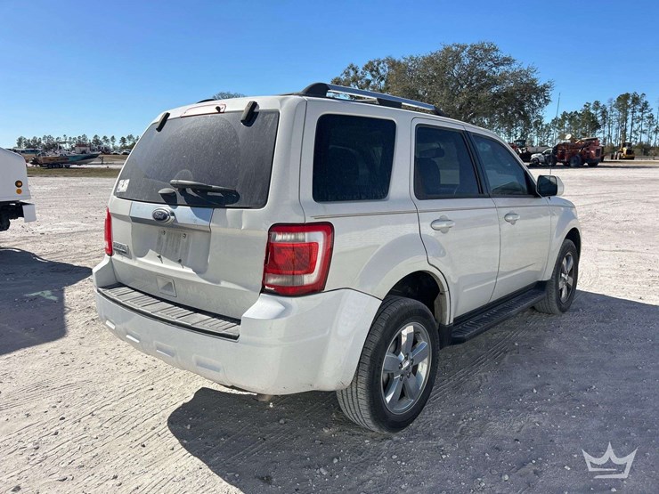 2012-ford-escape-image-3