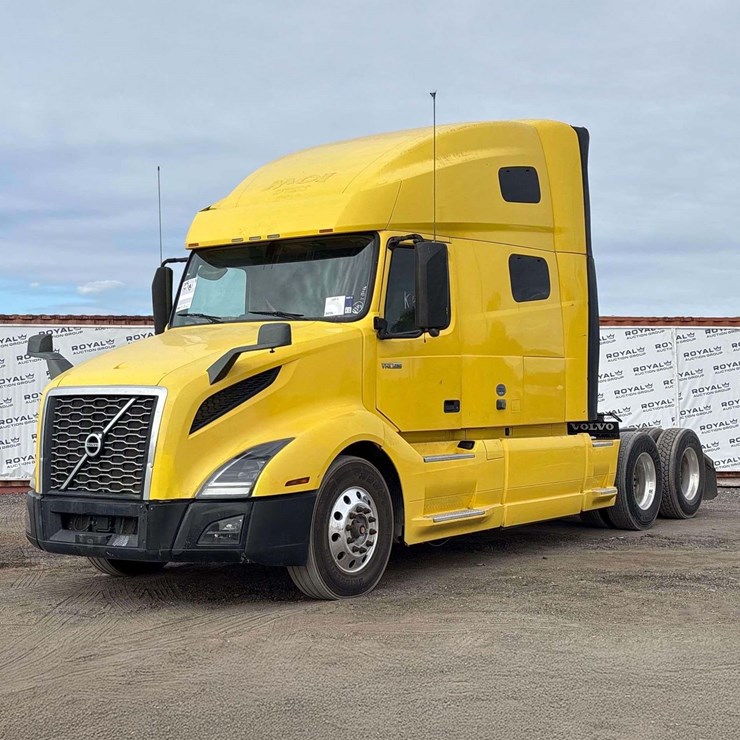 2018 VOLVO VNL42T400