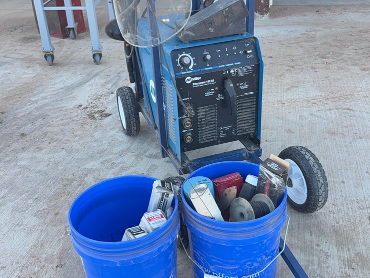 miller-syncrowave-1805d-welder-image-2