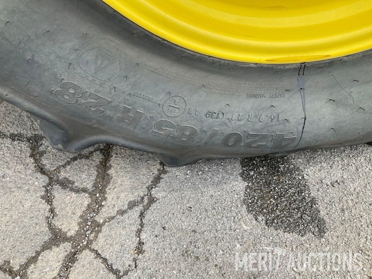 2024-john-deere-6r-155-image-44