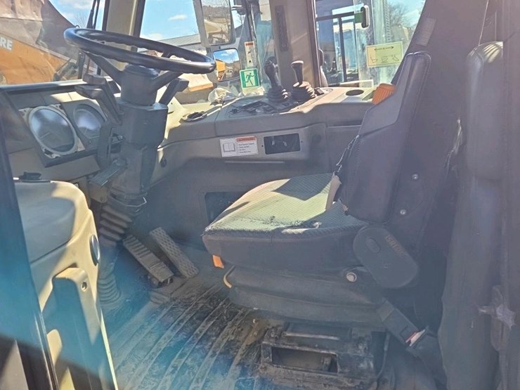 2005-case-330-image-30