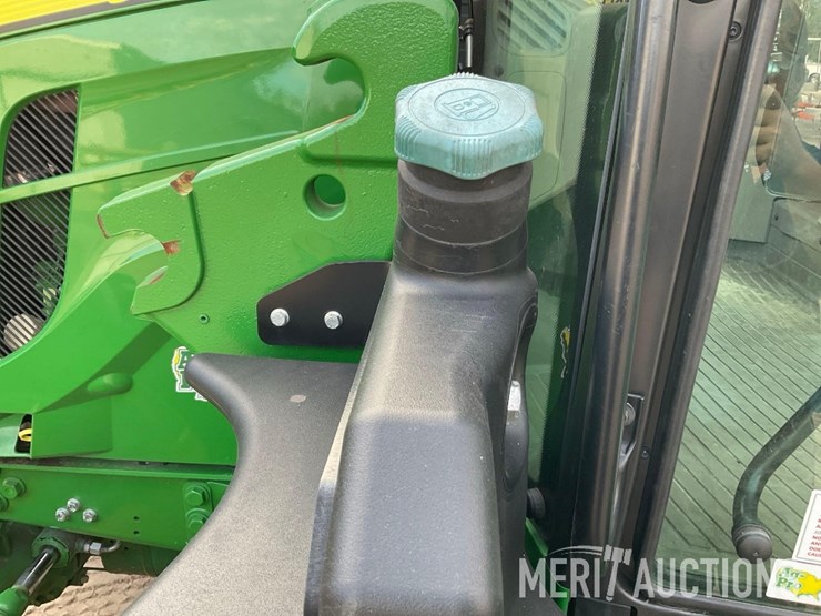 2023-john-deere-6120m-image-18