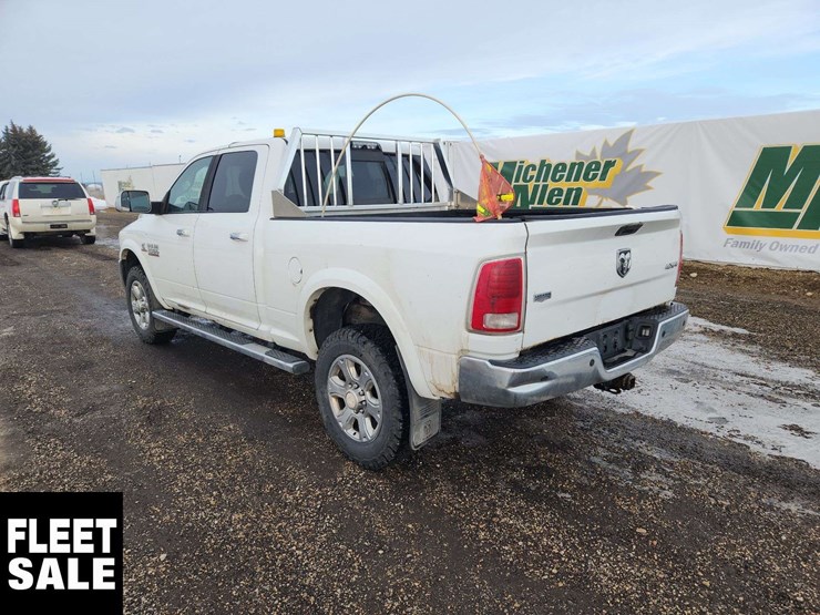 2014-ram-2500-laramie-image-3