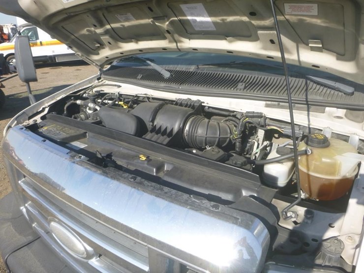 2014-ford-e450-image-11