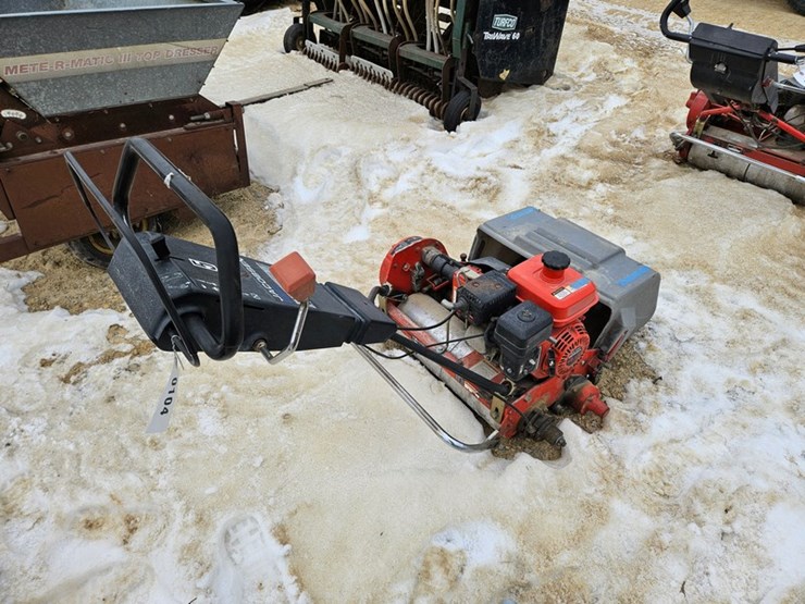 #104-•-jacobsen-walk-behind-greens-mower-image-5