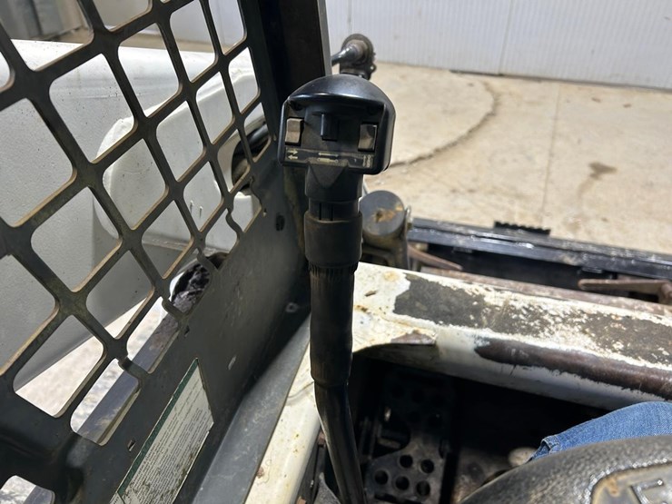 bobcat-t300-image-21