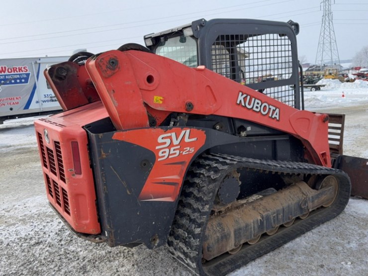 kubota-large-skid-steer-model-3vl95-25,-2464-hrs.,-works,-forks+bucket-image-6