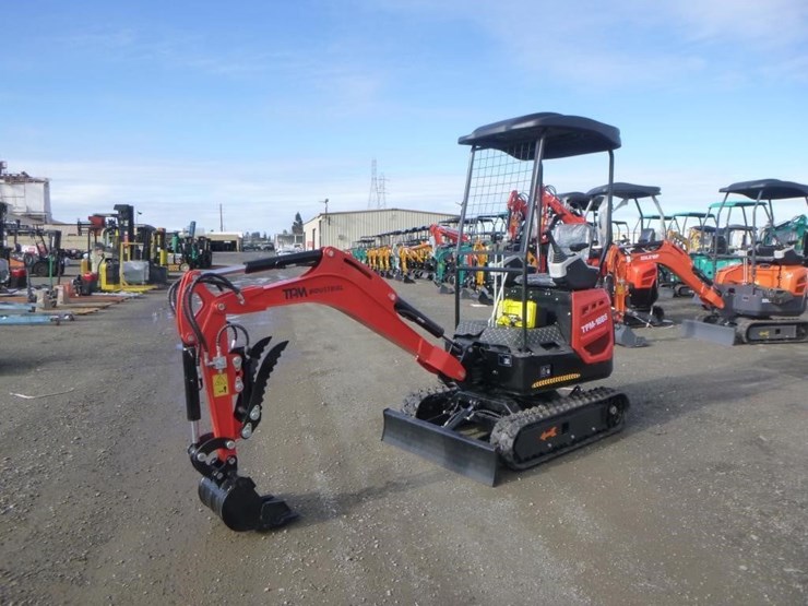 2025-tpm-18bs-hydraulic-excavator-image-1