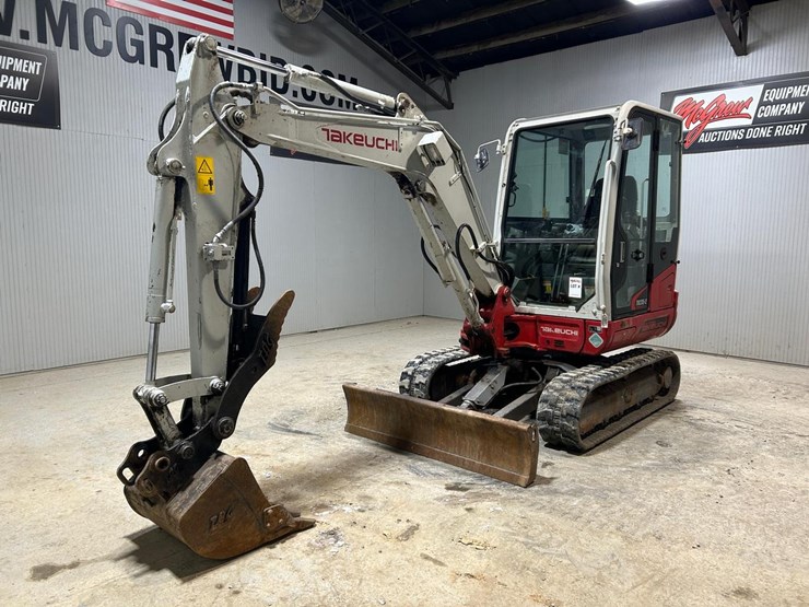 2018-takeuchi-tb235-2-image-6