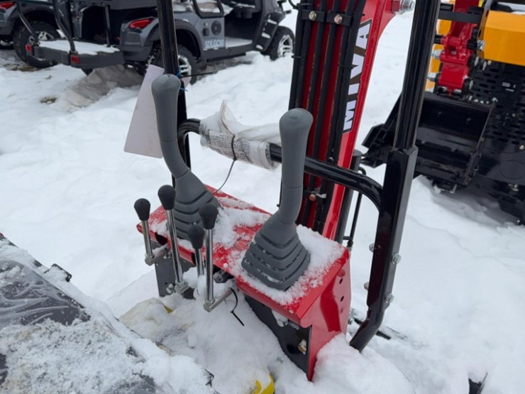 unused-2025-miva-model-13-mini-excavator,-13.5hp-gas-engine,-thumb,-blade,-aux.-hyd.--sn#-13j251271-image-16