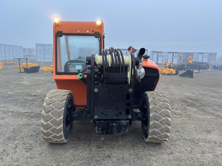 2015-jlg-g5-18a-image-8