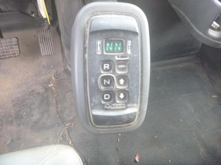 2012-international-durastar-4400-image-12