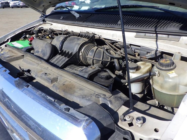 2012-utility-van-image-9