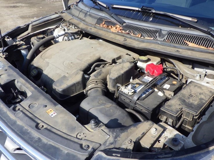 2017-ford-explorer-image-10