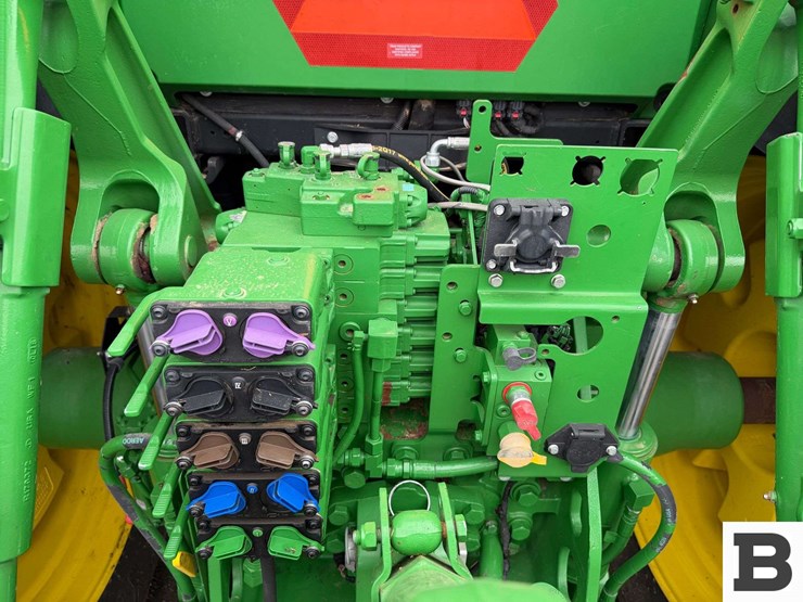 2021-john-deere-7r-350-image-52