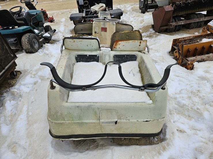 #111-•-tri-wheel-golf-cart-image-4