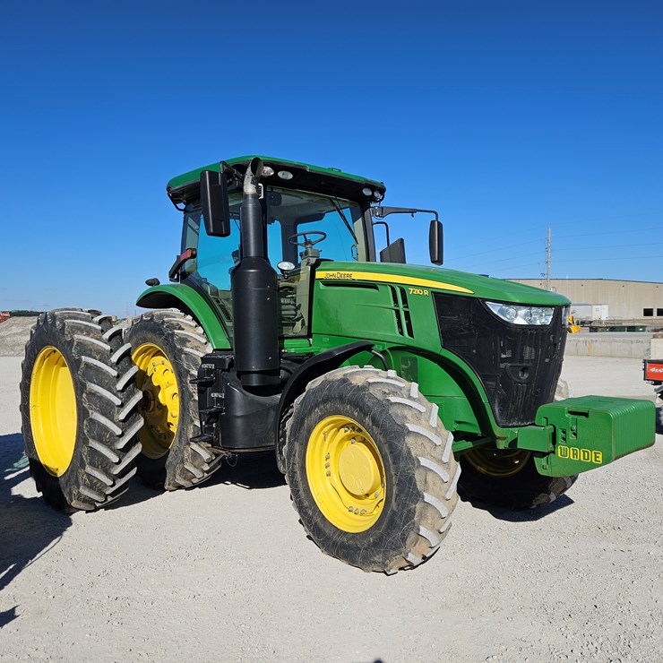 JOHN DEERE 7210R
